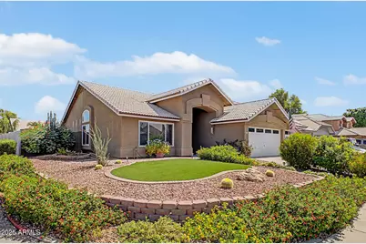 4890 W Geronimo Street, Chandler, AZ 85226 - Photo 2