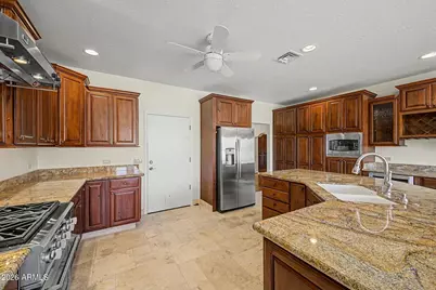 2356 E Cheryl Drive, Phoenix, AZ 85028 - Photo 14