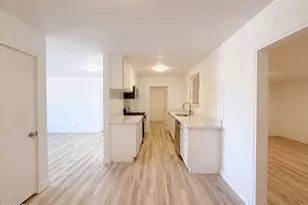 3132 W Bethany Home Rd, Phoenix, AZ 85017 - Photo 2