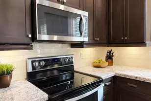 8965 N 8th Dr, Phoenix, AZ 85021 - Photo 8