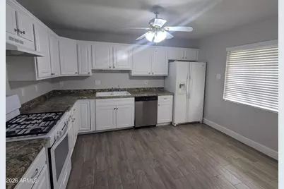 8127 E Mitchell Drive, Scottsdale, AZ 85251 - Photo 6