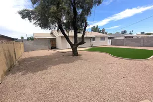 8127 E Mitchell Dr, Scottsdale, AZ 85251 - Photo 22