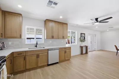 11834 N 49th Avenue, Glendale, AZ 85304 - Photo 14