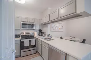 16013 S Desert Foothills Pkwy, Phoenix, AZ 85048 - Photo 6