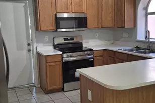 12763 W Palm Ln, Avondale, AZ 85392 - Photo 2