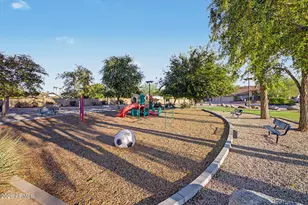807 E Aire Libre Ave, Phoenix, AZ 85022 - Photo 36