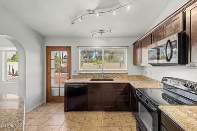 807 E Aire Libre Avenue, Phoenix, AZ 85022 - Photo 14