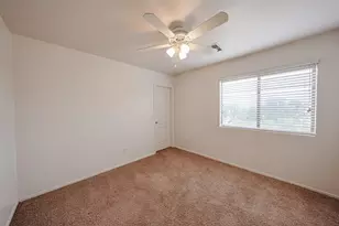 12039 W Leather Ln, Peoria, AZ 85383 - Photo 22