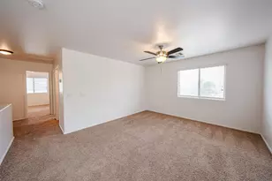 12039 W Leather Ln, Peoria, AZ 85383 - Photo 18