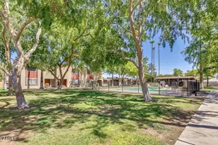 8303 E Thomas Rd, Scottsdale, AZ 85251 - Photo 30
