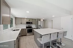 10020 N 52nd Dr, Glendale, AZ 85302 - Photo 2