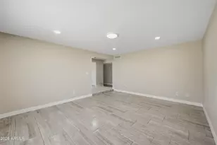 10020 N 52nd Dr, Glendale, AZ 85302 - Photo 10