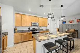 17896 W Daley Ln, Surprise, AZ 85387 - Photo 12