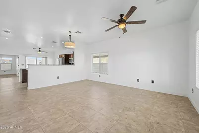 2552 E Atlanta Avenue, Phoenix, AZ 85040 - Photo 8