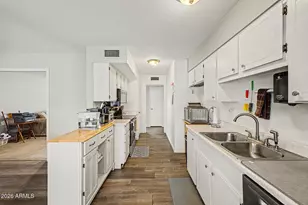 12209 N Mission Dr, Sun City, AZ 85351 - Photo 16