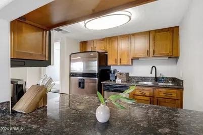 3619 E Monterosa Street #209, Phoenix, AZ 85018 - Photo 12