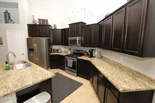 7621 W Peck Dr, Glendale, AZ 85303 - Photo 12