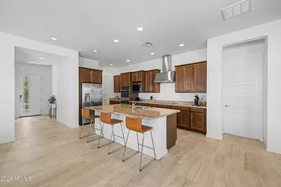 1122 E Monte Way, Phoenix, AZ 85042 - Photo 10