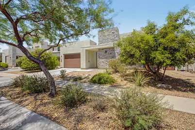 1122 E Monte Way, Phoenix, AZ 85042 - Photo 2