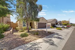 2011 W Yellowbird Ln, Phoenix, AZ 85085 - Photo 2