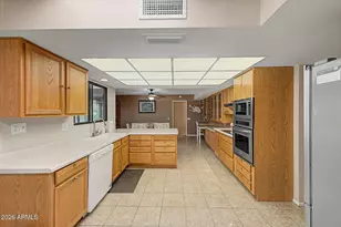 13114 W Seville Dr, Sun City West, AZ 85375 - Photo 14