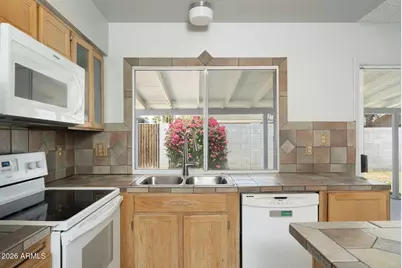 2932 E Pershing Avenue, Phoenix, AZ 85032 - Photo 8