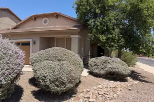 178 W Pacific Dr, Casa Grande, AZ 85122 - Photo 2