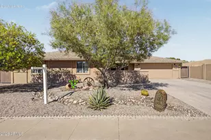 9326 W Cedar Hill Cir N, Sun City, AZ 85351 - Photo 2