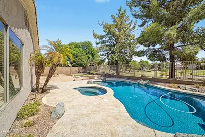 343 W Carob Drive, Chandler, AZ 85248 - Photo 36