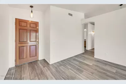 145 W Merrill Court, Gilbert, AZ 85233 - Photo 4