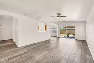 145 W Merrill Ct, Gilbert, AZ 85233 - Photo 8