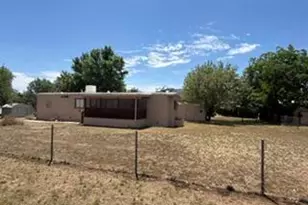 18386 S Pioneer Ave, Peeples Valley, AZ 86332 - Photo 10