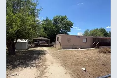 18386 S Pioneer Avenue, Peeples Valley, AZ 86332 - Photo 2