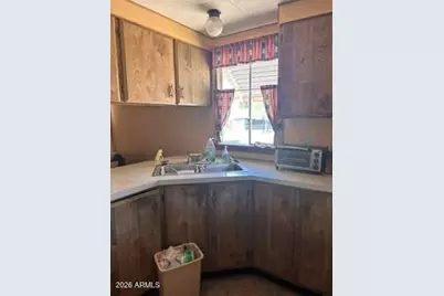 18386 S Pioneer Avenue, Peeples Valley, AZ 86332 - Photo 22
