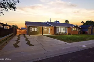8426 E Sheridan St, Scottsdale, AZ 85257 - Photo 24