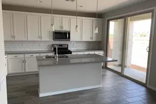 715 N Sparrow Dr, Gilbert, AZ 85234 - Photo 4