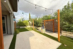 1447 E Flower St, Gilbert, AZ 85298 - Photo 32