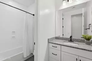 4385 E Mesquite St, Gilbert, AZ 85296 - Photo 2