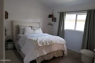 27 W Concorda Dr, Tempe, AZ 85282 - Photo 6