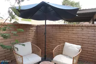 27 W Concorda Dr, Tempe, AZ 85282 - Photo 4