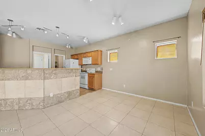 2986 E Silverbell Road, San Tan Valley, AZ 85143 - Photo 8