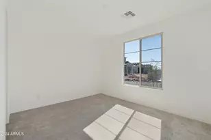 15656 W Mercer Ln, Surprise, AZ 85379 - Photo 20