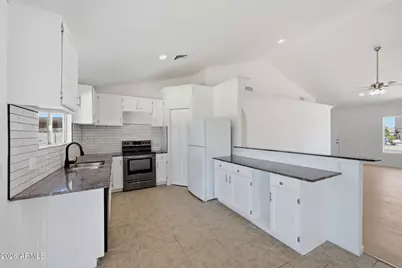 10097 W Mariposa Street, Phoenix, AZ 85037 - Photo 6