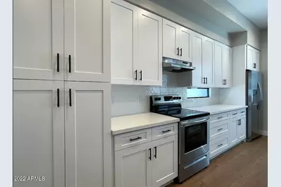 3215 E Flower Street #13, Phoenix, AZ 85018 - Photo 32