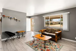 565 Earl Dr, Sierra Vista, AZ 85635 - Photo 2