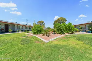 13872 N Newcastle Dr, Sun City, AZ 85351 - Photo 2