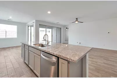 9326 E Static Avenue, Mesa, AZ 85212 - Photo 8