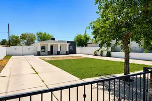 4437 S 8th Pl S, Phoenix, AZ 85040 - Photo 2