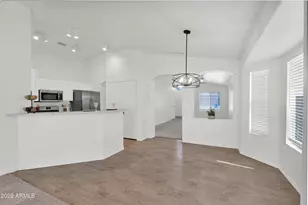10215 E Kiva Ave, Mesa, AZ 85209 - Photo 8