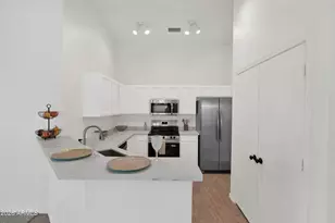 10215 E Kiva Ave, Mesa, AZ 85209 - Photo 4